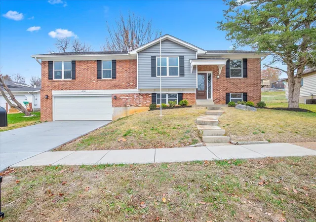 Photo 1 of Sale Pending at 4761 Kingbird Ln, Saint Louis, MO 63128 | MLS# 24069571 | Listing updated on 2024-12-15