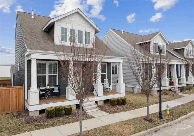 Photo 2 of Single family home for sale at 3508 Broad St, Saint Charles, MO 63301 | MLS# 24069672 | Listing updated on 2025-03-15