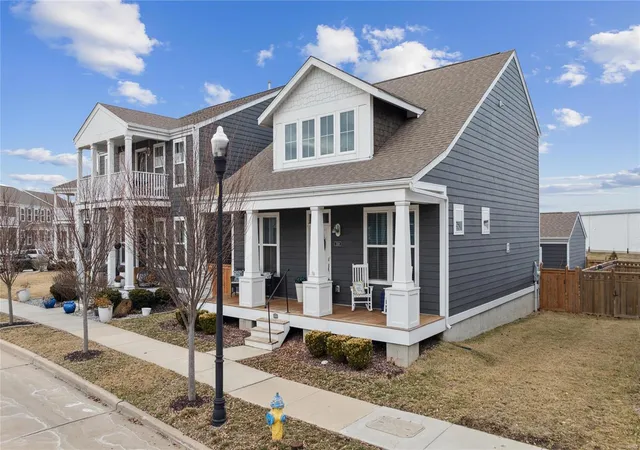 Photo 3 of Single family home for sale at 3508 Broad St, Saint Charles, MO 63301 | MLS# 24069672 | Listing updated on 2025-03-15