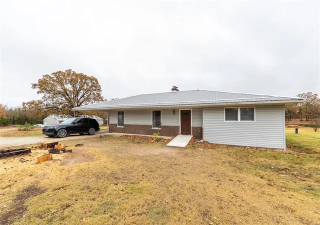 Photo 3 of Single family home for sale at 18504 Hwy 19, Steelville, MO 65565 | MLS# 24069698 | Listing updated on 2024-11-08