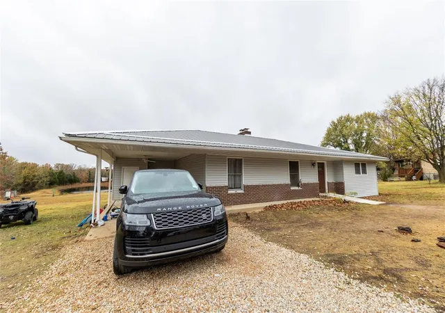 Photo 4 of Single family home for sale at 18504 Hwy 19, Steelville, MO 65565 | MLS# 24069698 | Listing updated on 2024-11-08