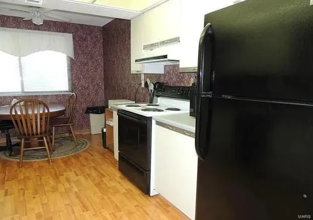 Photo 3 of Condo for sale at 2314 Seven Pine Dr #8, Saint Louis, MO 63146 | MLS# 24069780 | Listing updated on 2025-03-03