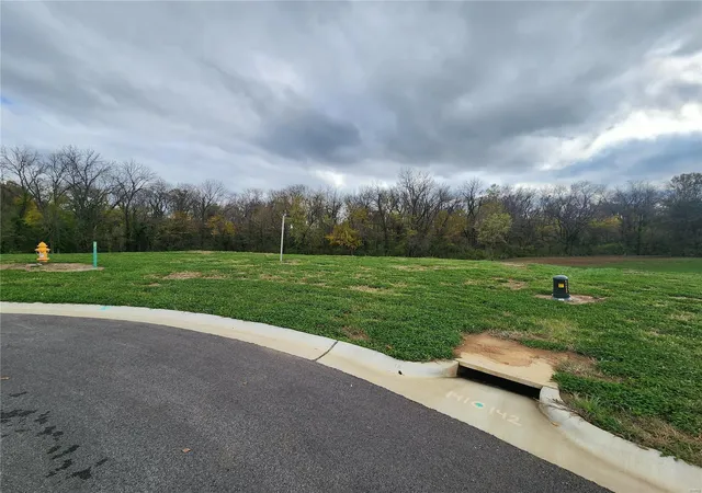 Homes for sale in O'fallon, IL | 701 Creekside Ct, O'fallon, IL 62269 | MLS# 24069905