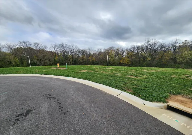 Homes for sale in O'fallon, IL | 701 Creekside Ct, O'fallon, IL 62269 | MLS# 24069905