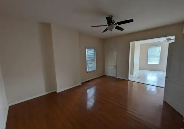 Photo 3 of Sale Pending at 3342 Iowa Ave, Saint Louis, MO 63118 | MLS# 24069942 | Listing updated on 2024-12-18