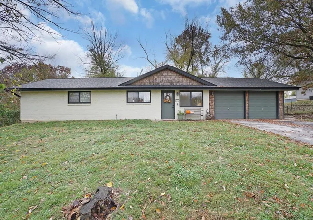 Photo 1 of Single family home for sale at 2942 Gran Lin Dr, Saint Charles, MO 63303 | MLS# 24069995 | Listing updated on 2024-12-16