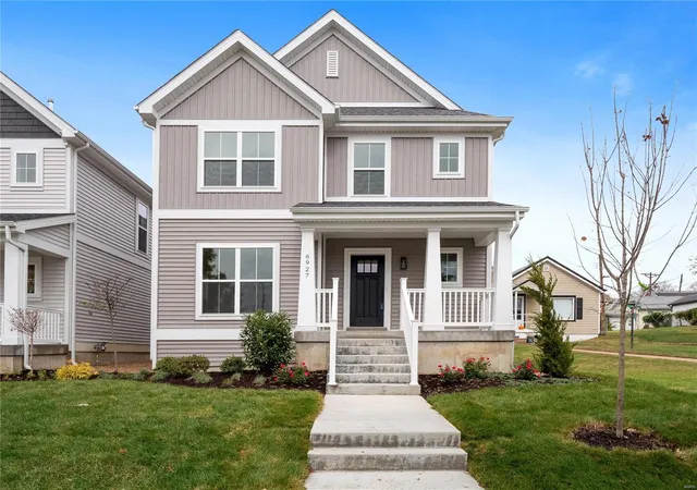 Photo 1 of Single family home for sale at 6927 Sutherland Ave, Saint Louis, MO 63109 | MLS# 24070127 | Listing updated on 2024-12-08