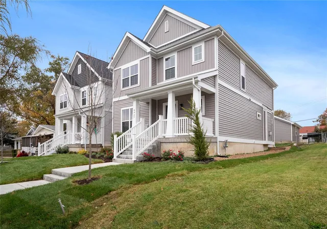 Photo 3 of Single family home for sale at 6927 Sutherland Ave, Saint Louis, MO 63109 | MLS# 24070127 | Listing updated on 2024-12-08