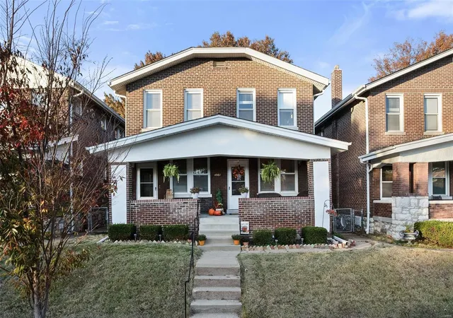 Photo 1 of Sale Pending at 4981 Columbia Ave, Saint Louis, MO 63139 | MLS# 24070187 | Listing updated on 2024-11-18