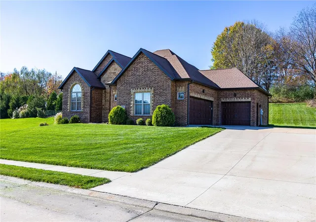 Photo 2 of Single family home for sale at 1521 Birchwood Ct, Cape Girardeau, MO 63701 | MLS# 24070233 | Listing updated on 2025-03-17