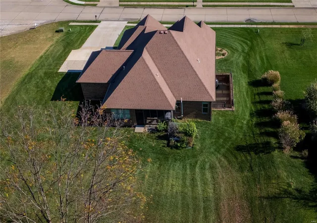 Photo 3 of Single family home for sale at 1521 Birchwood Ct, Cape Girardeau, MO 63701 | MLS# 24070233 | Listing updated on 2025-03-17