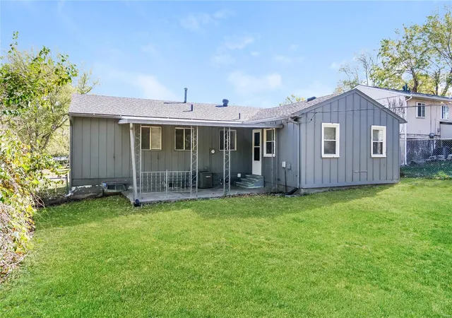 Photo 15 of Single family home for sale at 9356 Ditman Wy, Kansas City, MO 64134 | MLS# 24070360 | Listing updated on 2025-01-28