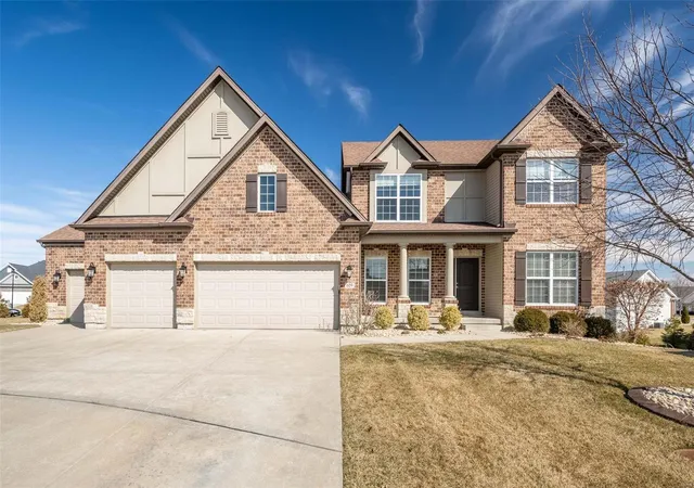 Photo 1 of Single family home for sale at 609 Ridgepointe Valley Ct, Lake Saint Louis, MO 63367 | MLS# 24070395 | Listing updated on 2025-03-08