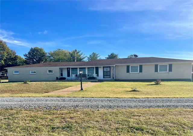 Photo 1 of Single family home for sale at 212 Kingsbury Blvd, Fredericktown, MO 63645 | MLS# 24070473 | Listing updated on 2025-03-12