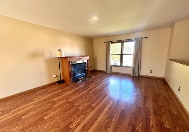 Photo 2 of Sale Pending at 4224 Santen Dr, Saint Louis, MO 63123 | MLS# 24070482 | Listing updated on 2024-11-19