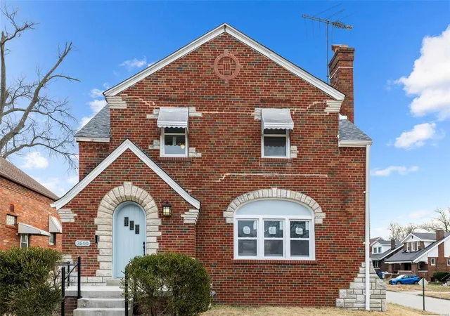 Photo 2 of Single family home for sale at 3500 Manola Ave, Saint Louis, MO 63121 | MLS# 24070561 | Listing updated on 2025-02-27