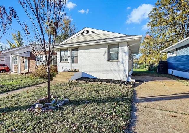 Photo 1 of Single family home for sale at 145 Monica Dr, Saint Louis, MO 63127 | MLS# 24070562 | Listing updated on 2024-12-15