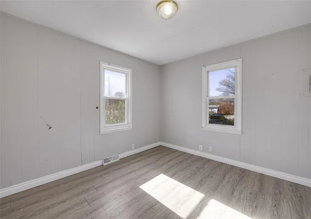 Photo 3 of Single family home for sale at 208 Oak St, Potosi, MO 63664 | MLS# 24070630 | Listing updated on 2024-11-26