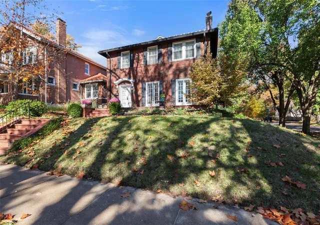 Photo 2 of Sale Pending at 7101 Pershing Ave, Saint Louis, MO 63130 | MLS# 24070710 | Listing updated on 2024-12-14