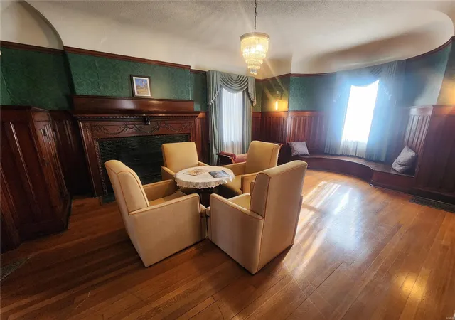 Photo 3 of Single family home for sale at 5103 Waterman Blvd, Saint Louis, MO 63108 | MLS# 24070724 | Listing updated on 2024-12-15