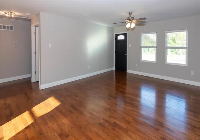 Photo 3 of Single family home for sale at 1341 Meadow Dr, Arnold, MO 63010 | MLS# 24070734 | Listing updated on 2024-11-18