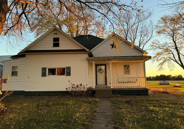 1st image of 506 S 7th St, Novelty, MO 63460 | MLS# 24070951