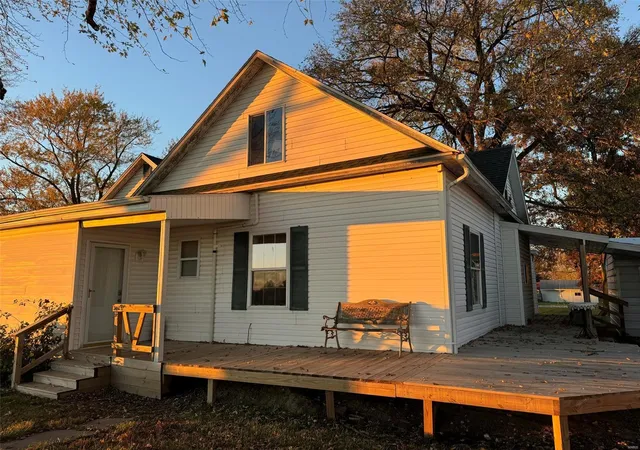 4th image of 506 S 7Th St, Novelty, MO 63460 | MLS# 24070951