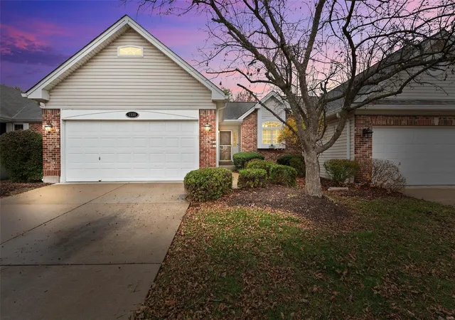 Photo 1 of Sale Pending at 1338 Redwood View Ct, Saint Louis, MO 63146 | MLS# 24071042 | Listing updated on 2024-11-26
