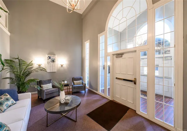 Photo 3 of Condo for sale at 526 Sarah Ln #35, Saint Louis, MO 63141 | MLS# 24071055 | Listing updated on 2024-12-12