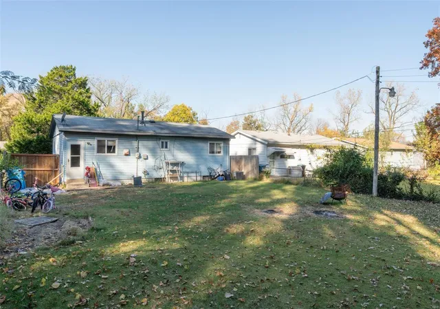 Photo 2 of Single family home for sale at 10536 Count Dr, Saint Louis, MO 63136 | MLS# 24071059 | Listing updated on 2024-11-26