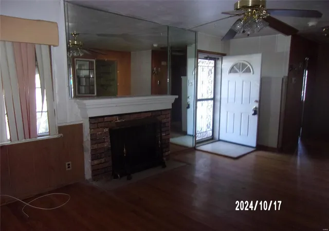 Photo 2 of Single family home for sale at 6725 Thurston Ave, Saint Louis, MO 63134 | MLS# 24071116 | Listing updated on 2024-11-15