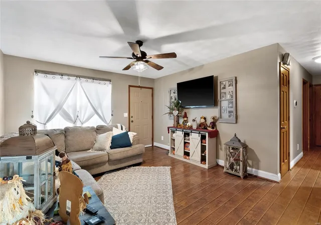 Photo 3 of Sale Pending at 224 Donald St, East Saint Louis, IL 62206 | MLS# 24071140 | Listing updated on 2024-12-18