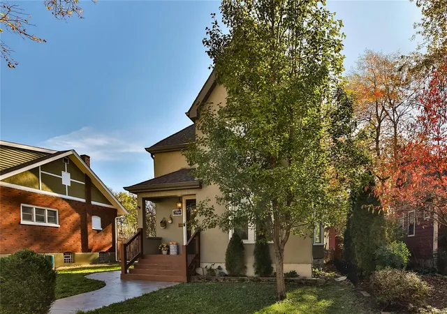 Photo 2 of Single family home for sale at 6968 Hancock Ave, Saint Louis, MO 63139 | MLS# 24071198 | Listing updated on 2024-12-14