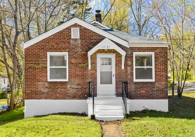 Photo 1 of Single family home for sale at 10197 Green Valley Dr, Saint Louis, MO 63136 | MLS# 24071212 | Listing updated on 2024-12-16