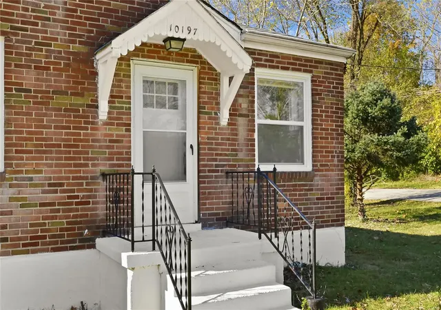 Photo 3 of Single family home for sale at 10197 Green Valley Dr, Saint Louis, MO 63136 | MLS# 24071212 | Listing updated on 2024-12-16