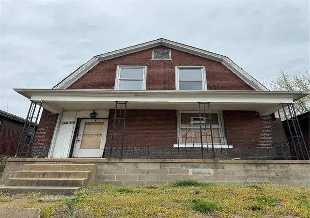 Photo 1 of Sale Pending at 5239 Emerson, Saint Louis, MO 63120 | MLS# 24071219 | Listing updated on 2024-11-26