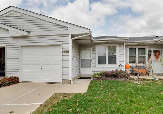 Photo 1 of Sale Pending at 3136 Meadow Trail Dr #46, Saint Peters, MO 63376 | MLS# 24071236 | Listing updated on 2024-11-28