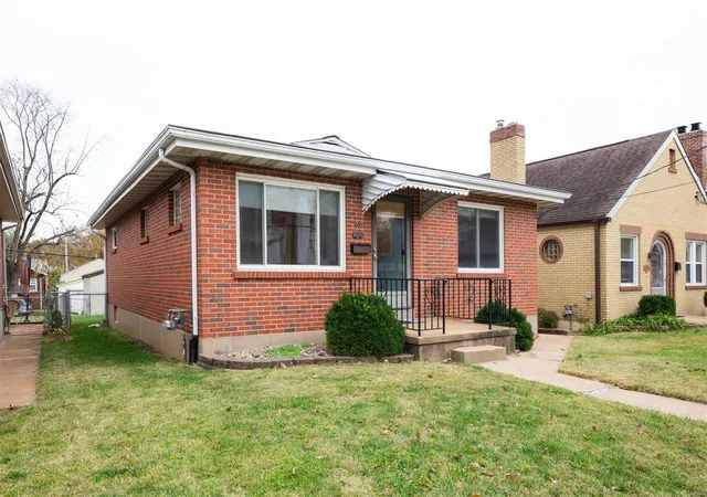 Photo 2 of Sale Pending at 1538 Telegraph Rd, Saint Louis, MO 63125 | MLS# 24071253 | Listing updated on 2024-11-30