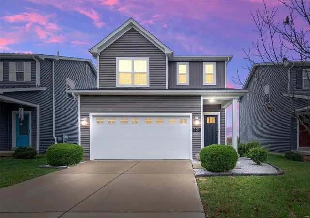 Photo 1 of Sale Pending at 121 Katiemist Dr, Saint Peters, MO 63376 | MLS# 24071430 | Listing updated on 2024-11-26
