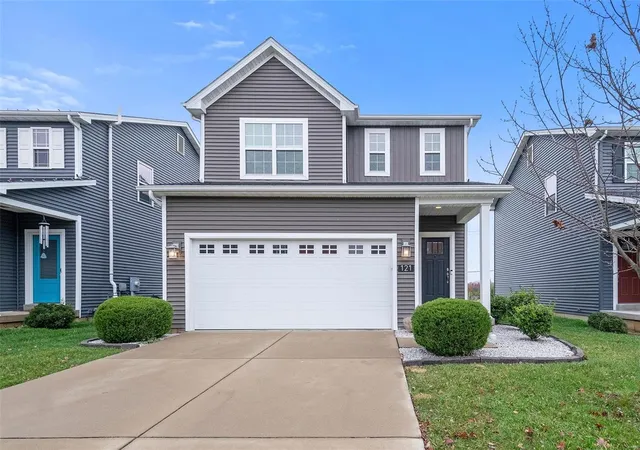 Photo 2 of Sale Pending at 121 Katiemist Dr, Saint Peters, MO 63376 | MLS# 24071430 | Listing updated on 2024-11-26