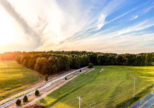 3rd image of 6 Holt Rd - 516 Acres, Wentzville, MO 63385 | MLS# 24071436