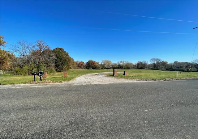 Photo 4 of Land for sale at 96 Oaklawn Dr, Glen Carbon, IL 62034 | MLS# 24071560 | Listing updated on 2024-11-15