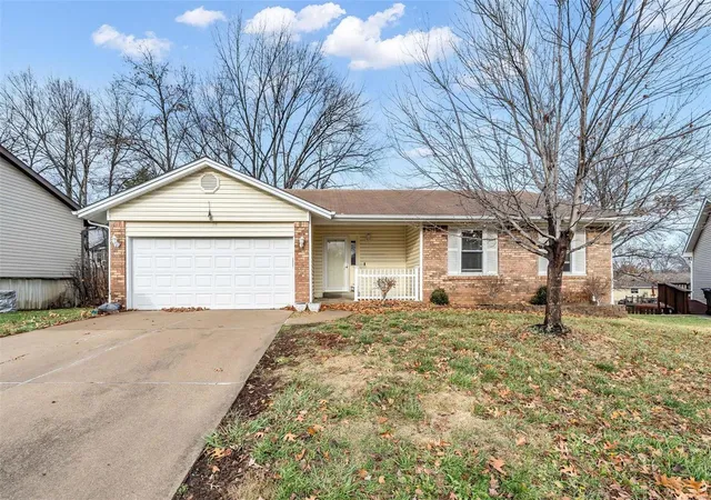 Photo 2 of Single family home for sale at 22 Eagle Chase Ct, Saint Peters, MO 63376 | MLS# 24071561 | Listing updated on 2024-12-17