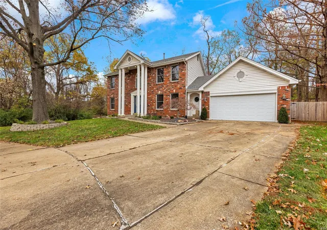 Photo 3 of Single family home for sale at 14 Cedar Valley Ct, Saint Charles, MO 63303 | MLS# 24071596 | Listing updated on 2024-11-24