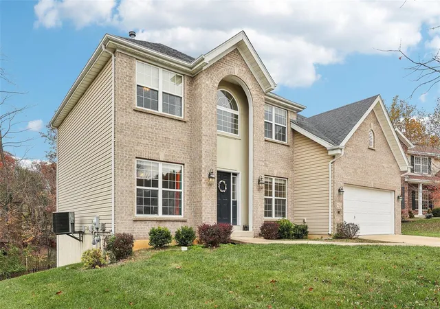 2nd image of 213 Magnolia Trace Dr, Ballwin, MO 63021 | MLS# 24071602