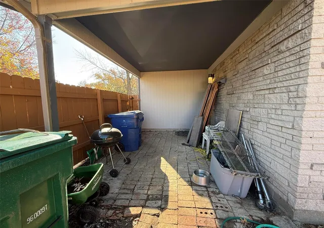 4th image of 2501 Hackman Dr, Saint Louis, MO 63136 | MLS# 24071621