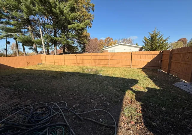 5th image of 2501 Hackman Dr, Saint Louis, MO 63136 | MLS# 24071621