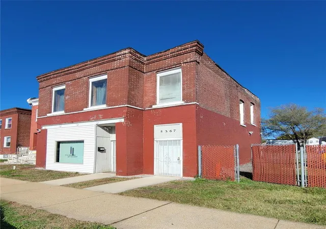 Photo 3 of Multi family home for sale at 5367 Dr Martin Luther King Dr, Saint Louis, MO 63112 | MLS# 24071637 | Listing updated on 2025-02-27