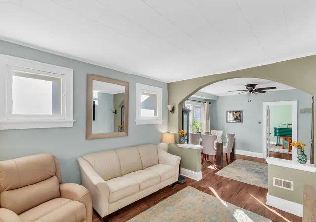 Photo 2 of Sale Pending at 6402 Hancock Ave, Saint Louis, MO 63139 | MLS# 24071699 | Listing updated on 2024-11-25