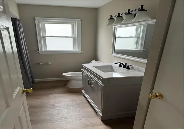 Photo 12 of Single family home for sale at 1101 E 4th St, Centralia, IL 62801 | MLS# 24071781 | Listing updated on 2024-12-11